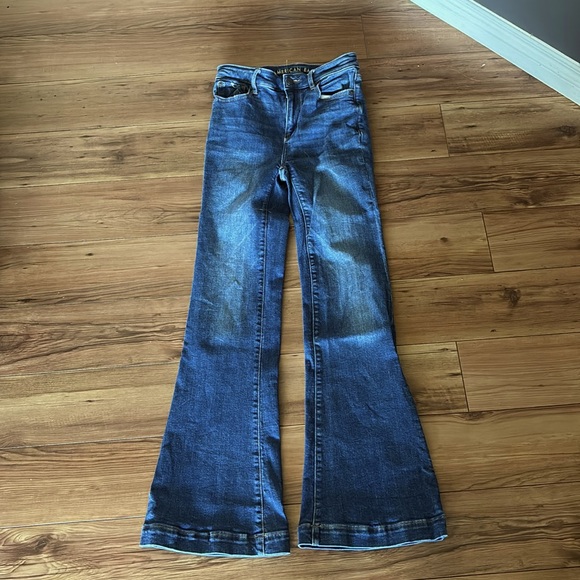 American eagle flares - Picture 1 of 2